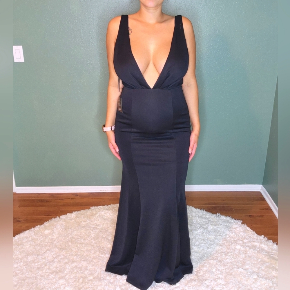 Lulus Black Sleevless Mermaid Maxi Dress
